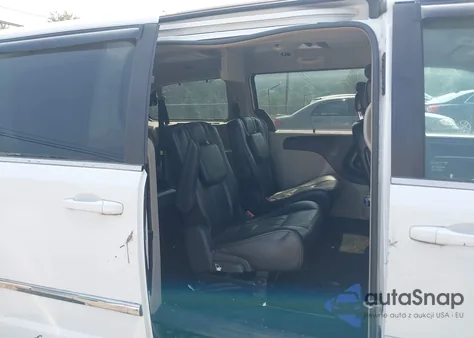 2015 Chrysler Town & Country Touring z USA, uszkodzony, nr VIN 2C4RC1BG1FR726821